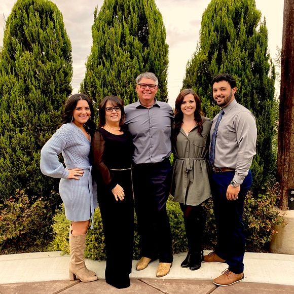 Meet your Posher, Theresa - Picture 1 of 1